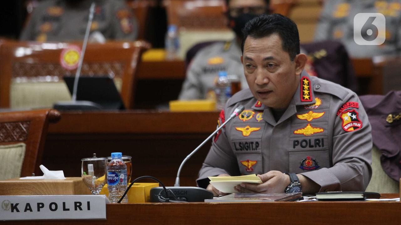 Halo Dunia Net : Kapolri Tolak Usul Polri di Bawah Menteri: Lebih Baik Saya Jadi Petani
